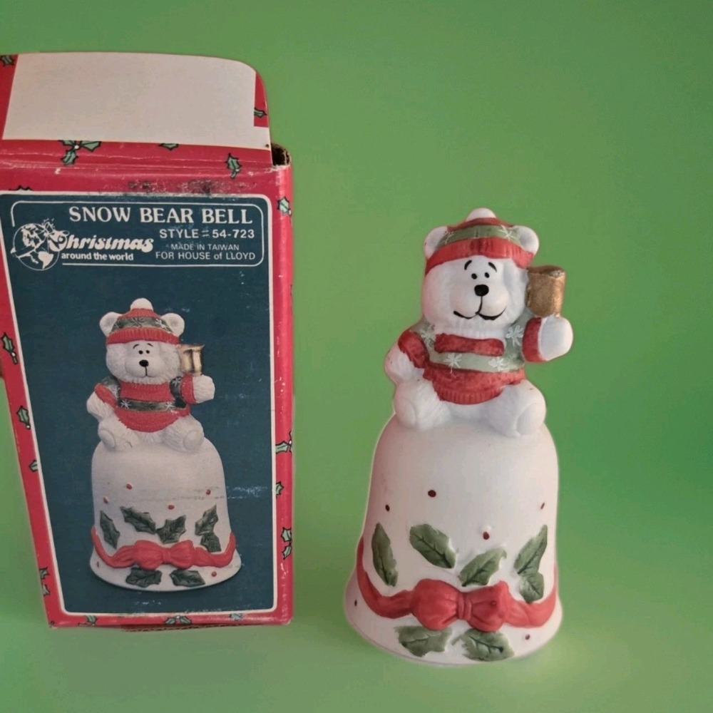 Vintage House of Lloyd‎ Christmas Around the World Snow Bear Bell